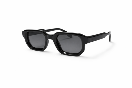 Boxy black sunglasses - UV400 protection